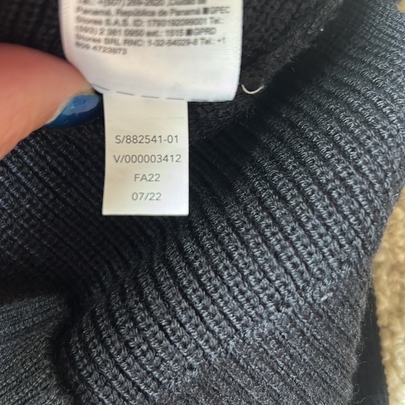 ATHLETA women’s Vneck black sweater size XS - Picture 8 of 9